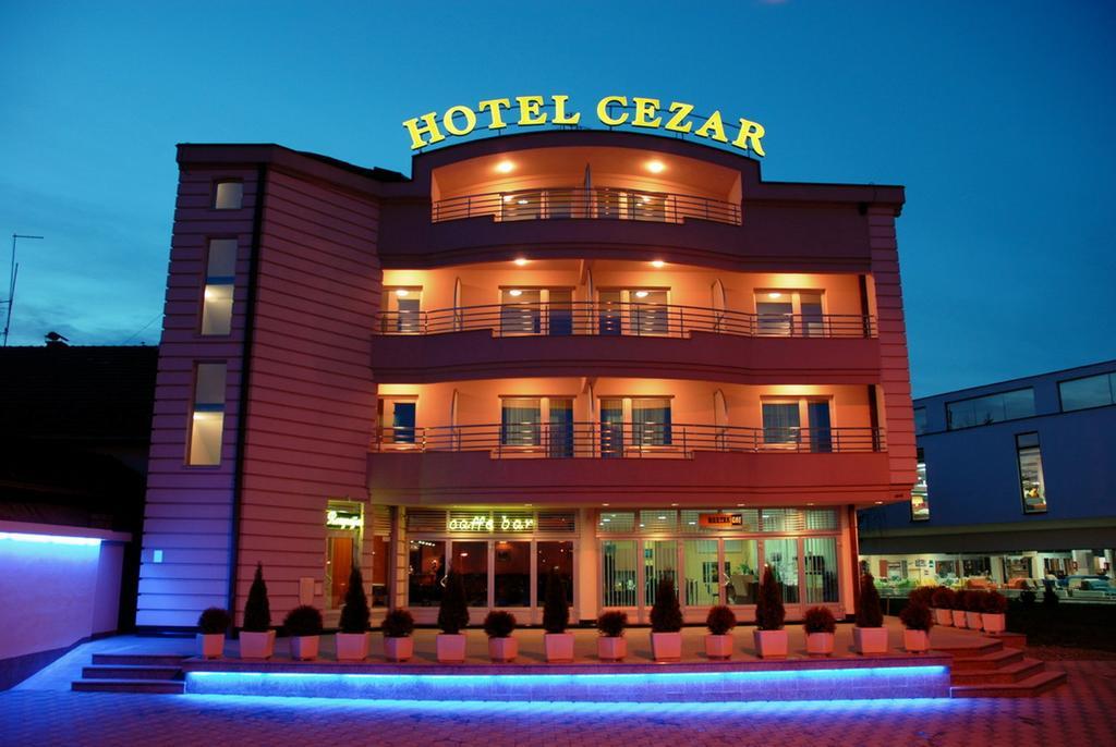 Hotel Cezar Banja Luka Exteriör bild
